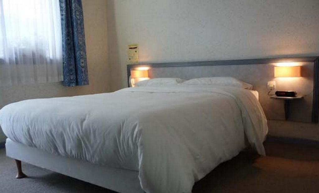 Hotel le Chatelain Faulquemont Ruang foto